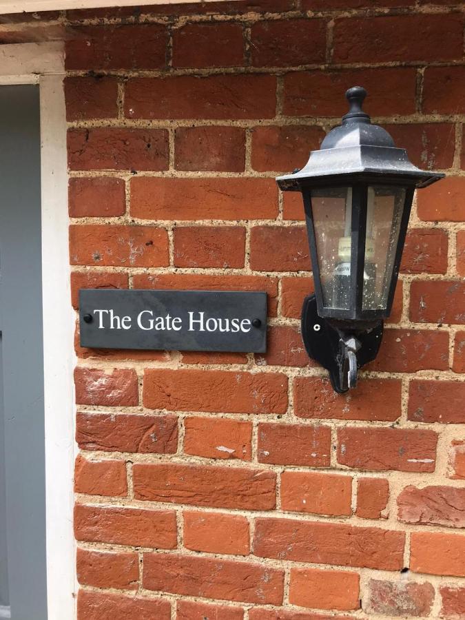 The Gatehouse Villa Long Melford Exterior photo