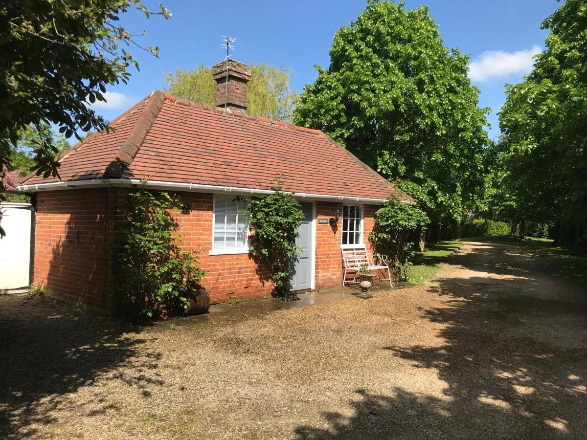 The Gatehouse Villa Long Melford Exterior photo